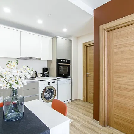 Flat 5 Min To Miniaturk Near Golden Horn *